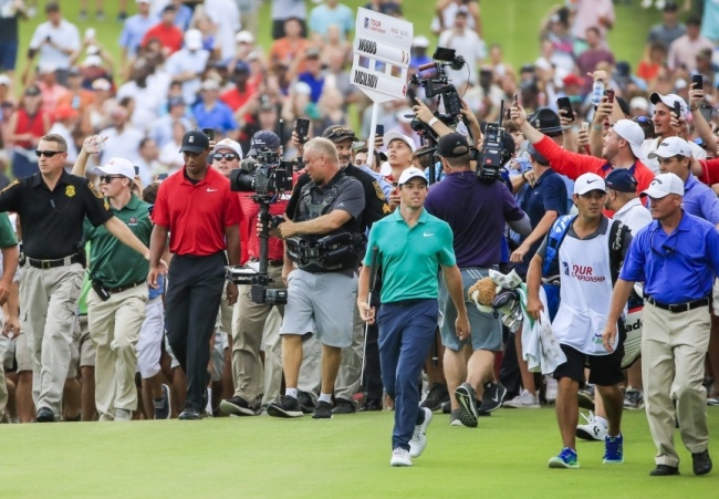 Wielki powrót Tigera Woodsa –  na żywo w Golf Channel Polska HD.