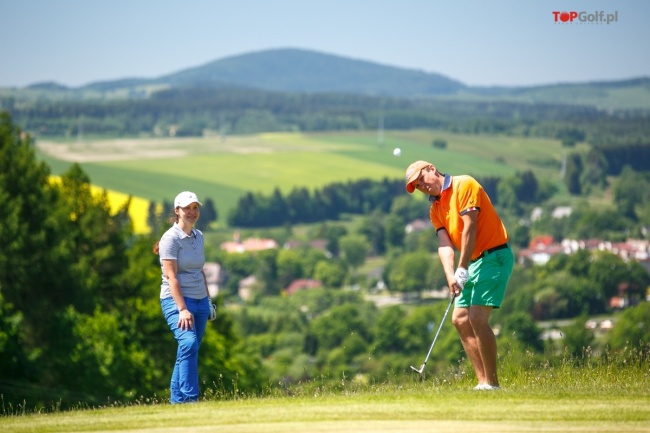 TYLKO DLA KOBIET – GOLFOWY OBÓZ TERENINGOWY JUŻ WE WRZEŚNIU