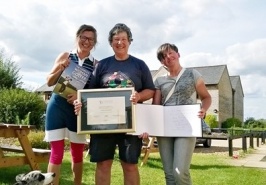 Honorary Membership Polish Ladies Golf Association dla Vivien Saunders